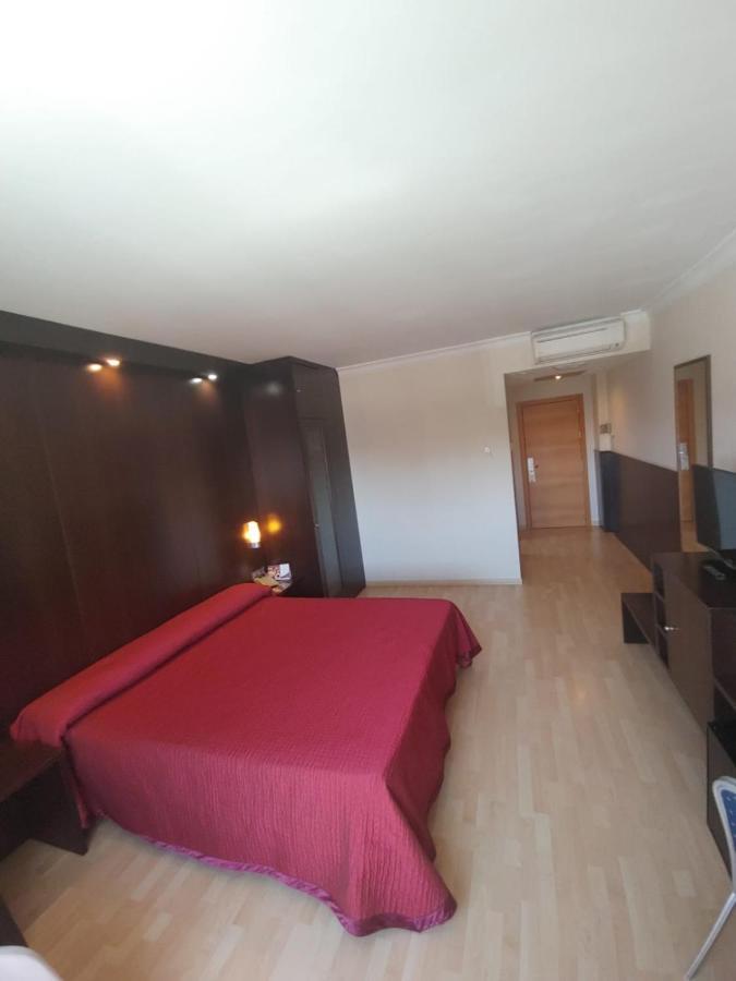 אלמנדראלחו Hotel Acosta Centro מראה חיצוני תמונה