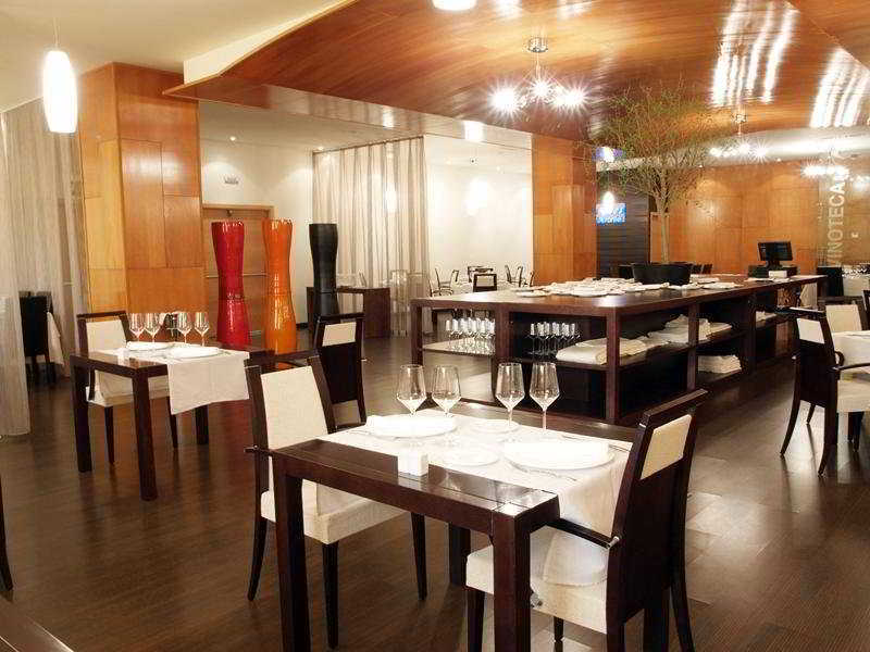 אלמנדראלחו Hotel Acosta Centro מסעדה תמונה